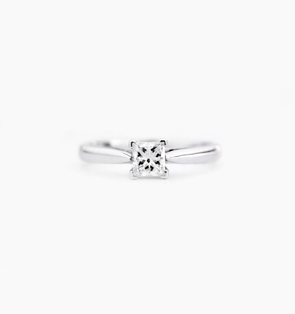 diamond-solitaire-engagement-ring-style-2-0