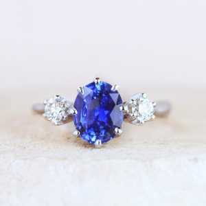 blue-sapphire-engagement-ring