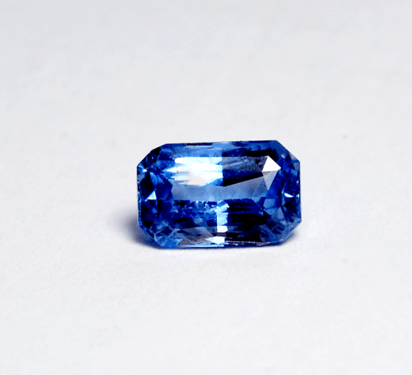 Blue sapphire Emerald cut