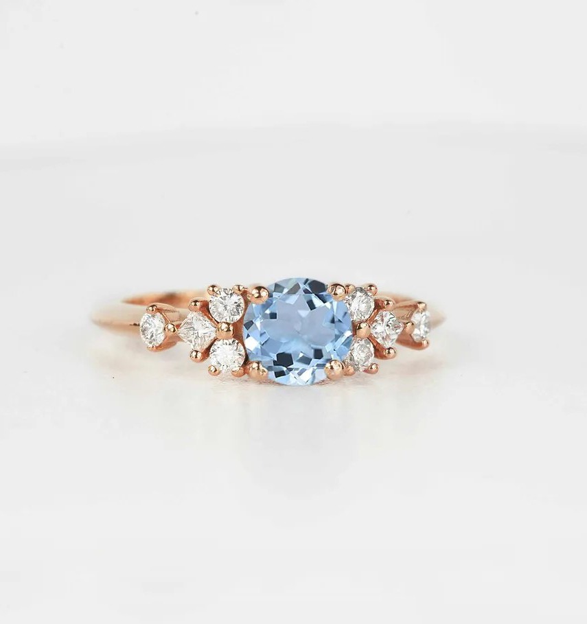 1.00ct aquamarine cluster ring in solid yellow, rose or white gold platinum.