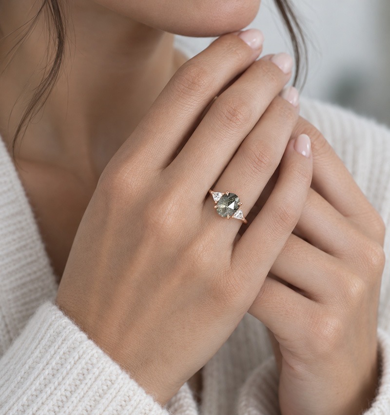 1.54ct Oval Salt And Pepper Diamond Ring - Three Stone Setting - Image 3