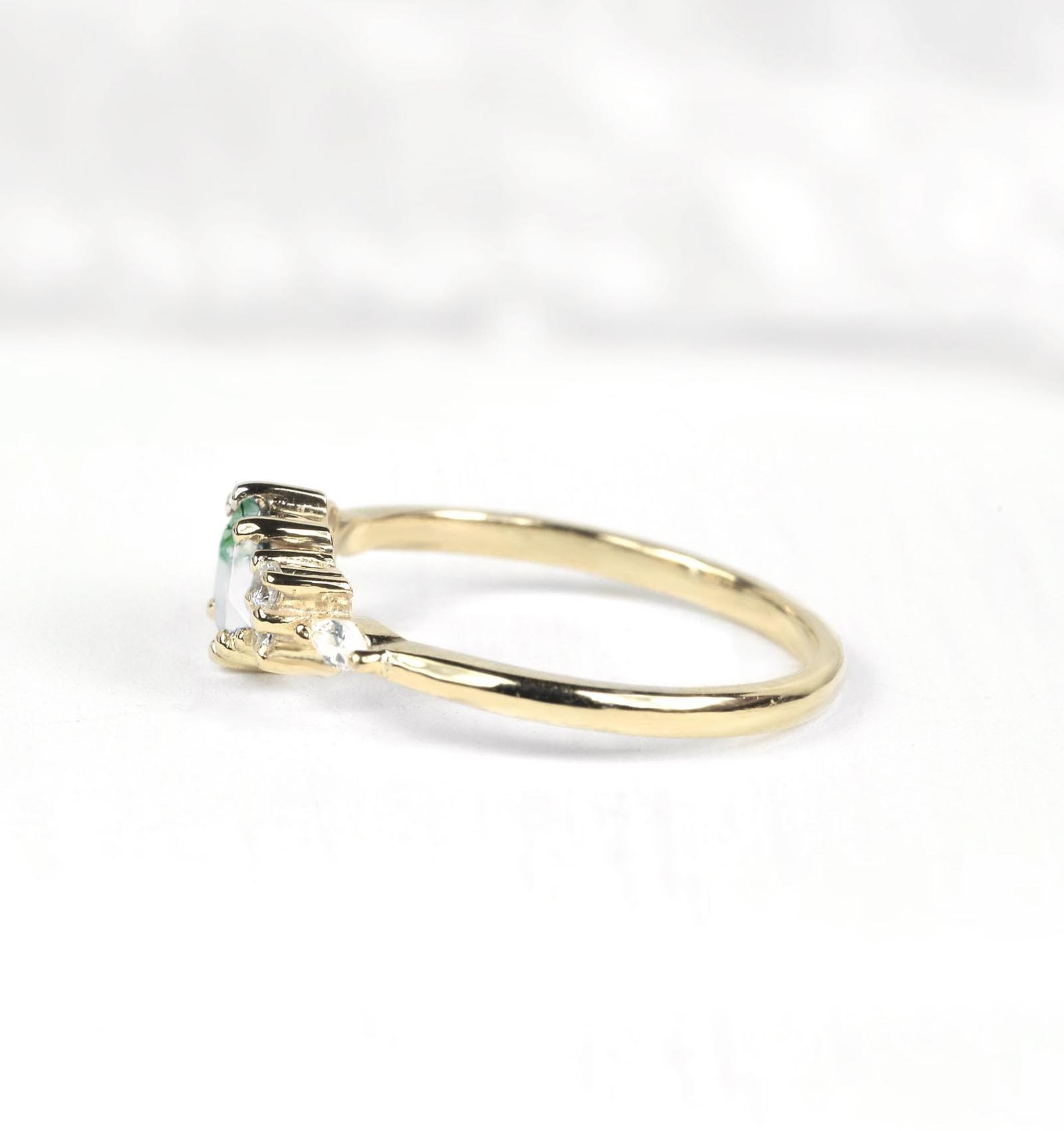 round moss agate ring