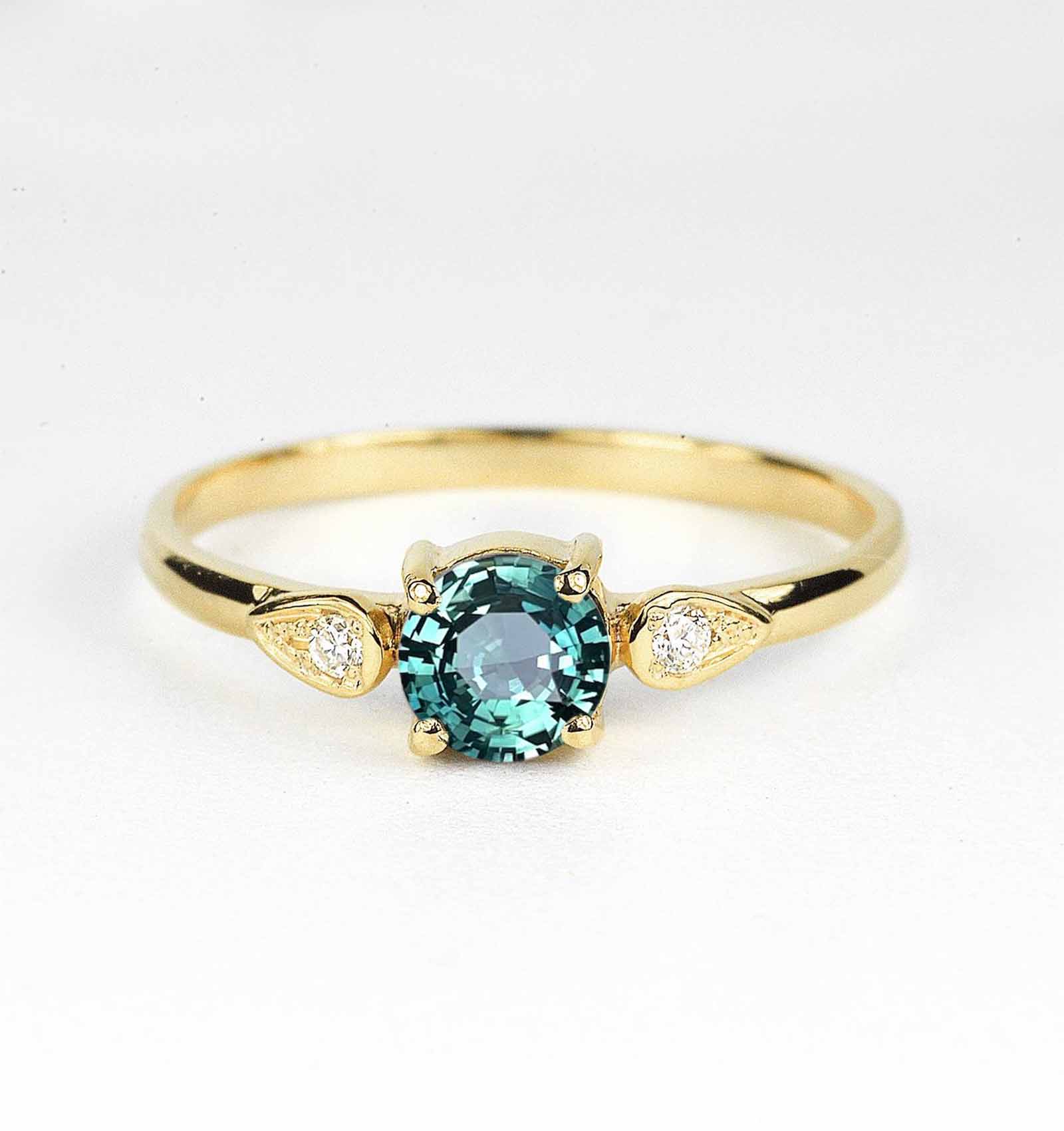 6mm Teal Sapphire Three Stones Engagement Ring - DIORAH JEWELLERS