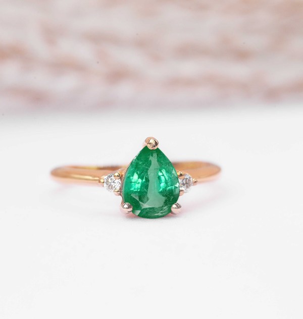 pear emerald ring
