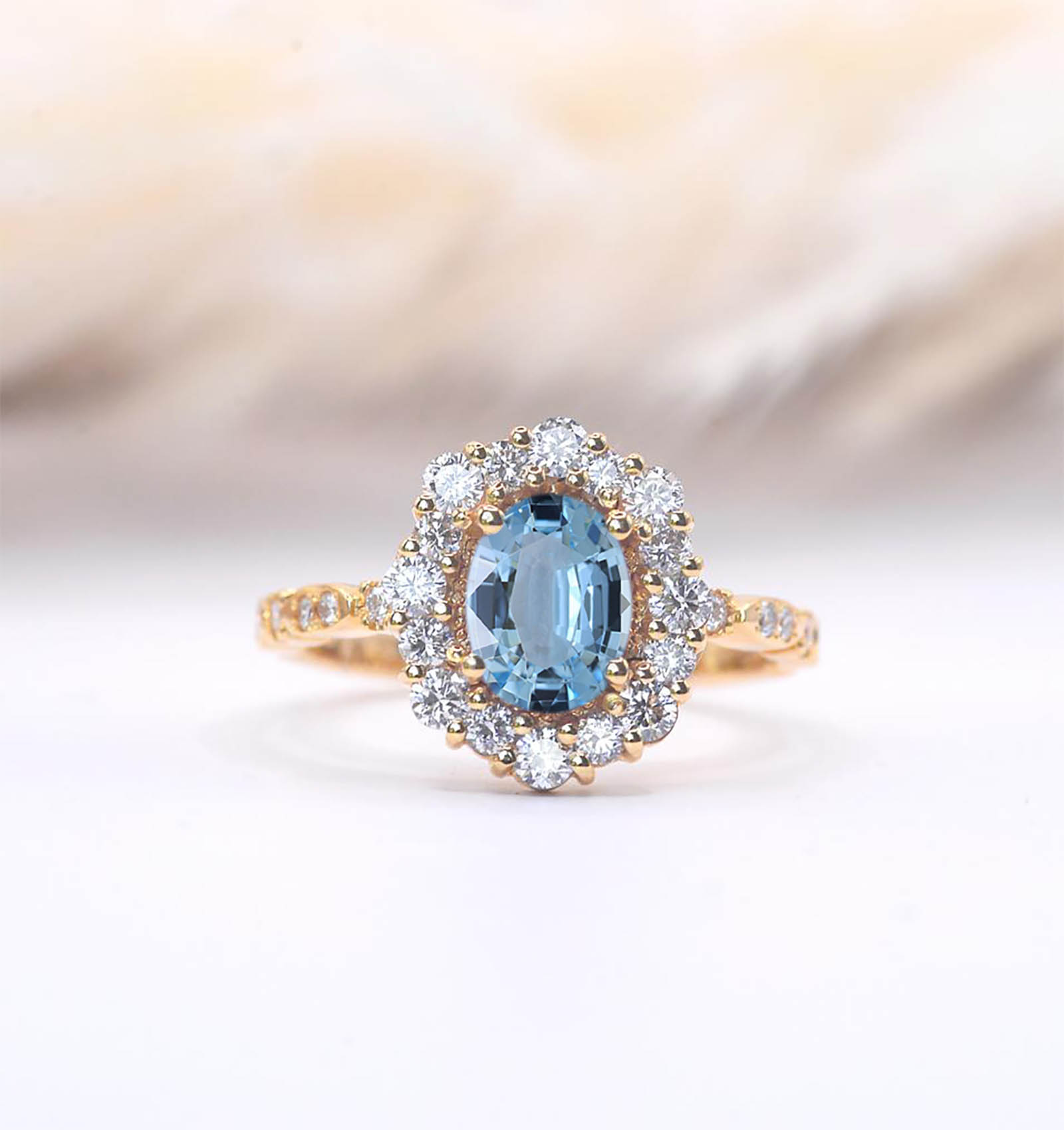 oval aquamarine engagement ring