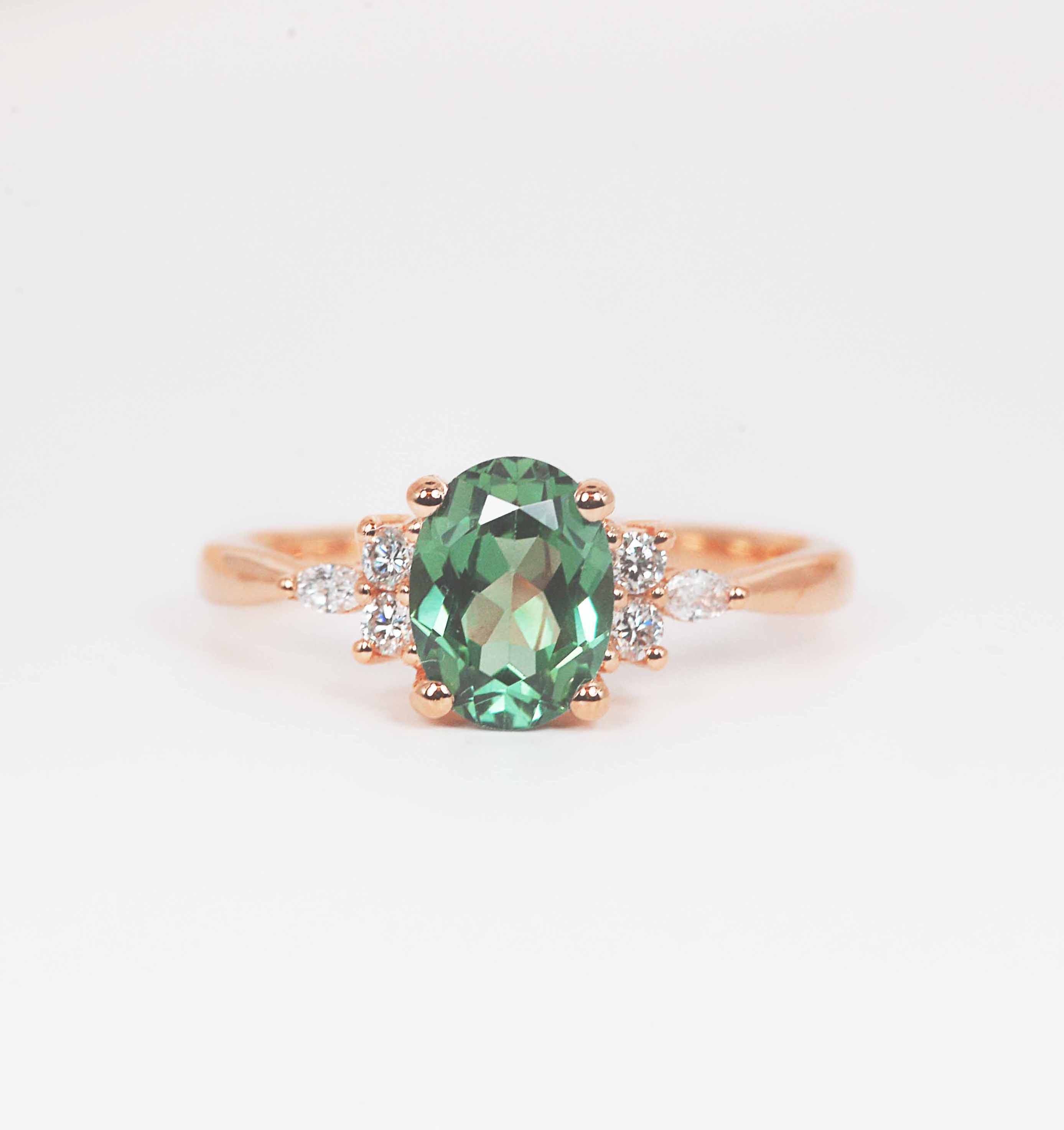 oval green sapphire ring