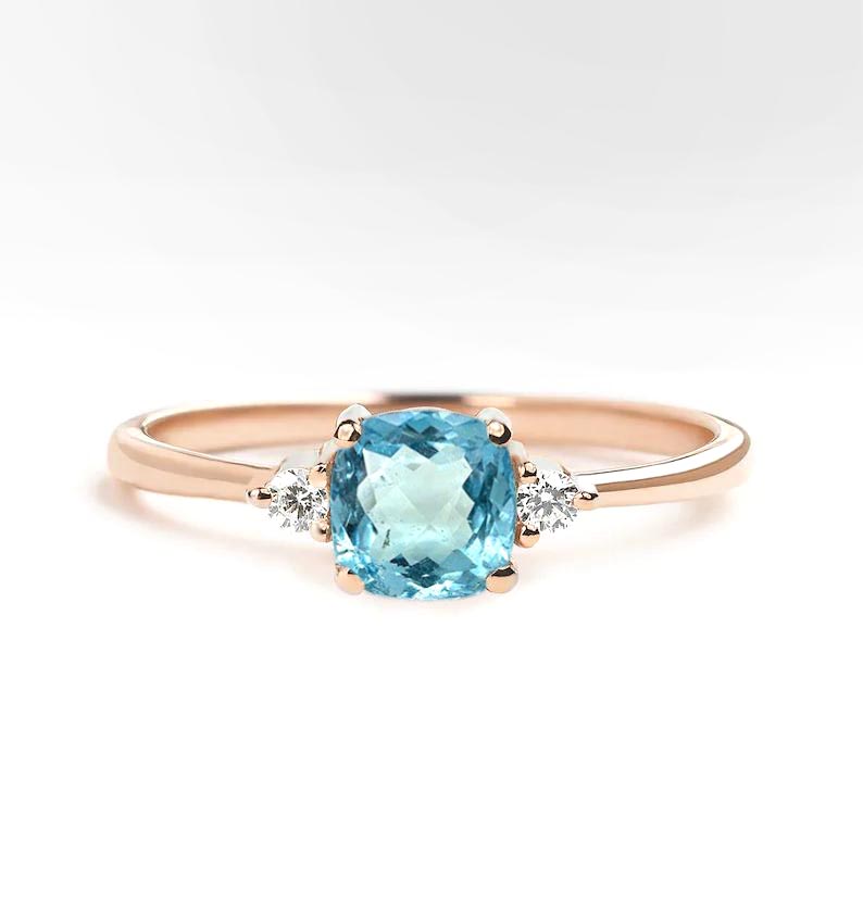 cushion cut aquamarine and diamond ring