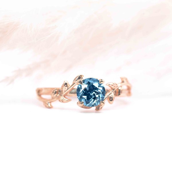 aquamarine engagement ring in rose gold