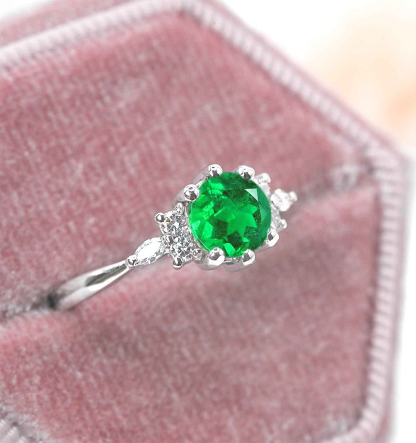 round emerald celebrity ring