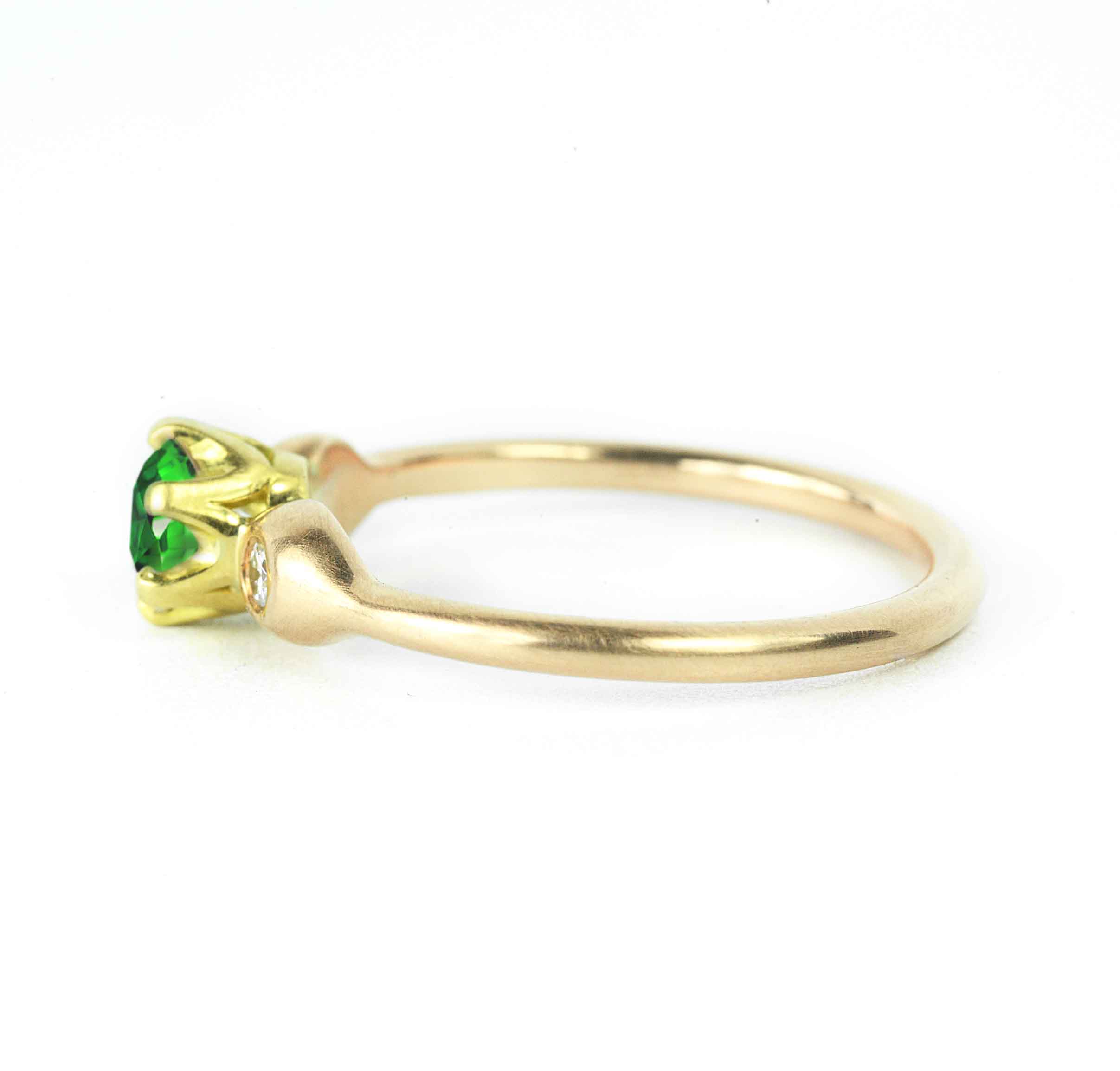 green tsavorite yellow and rose gold ring