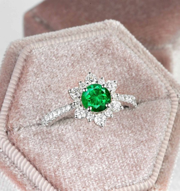 emerald dainty cluster ring