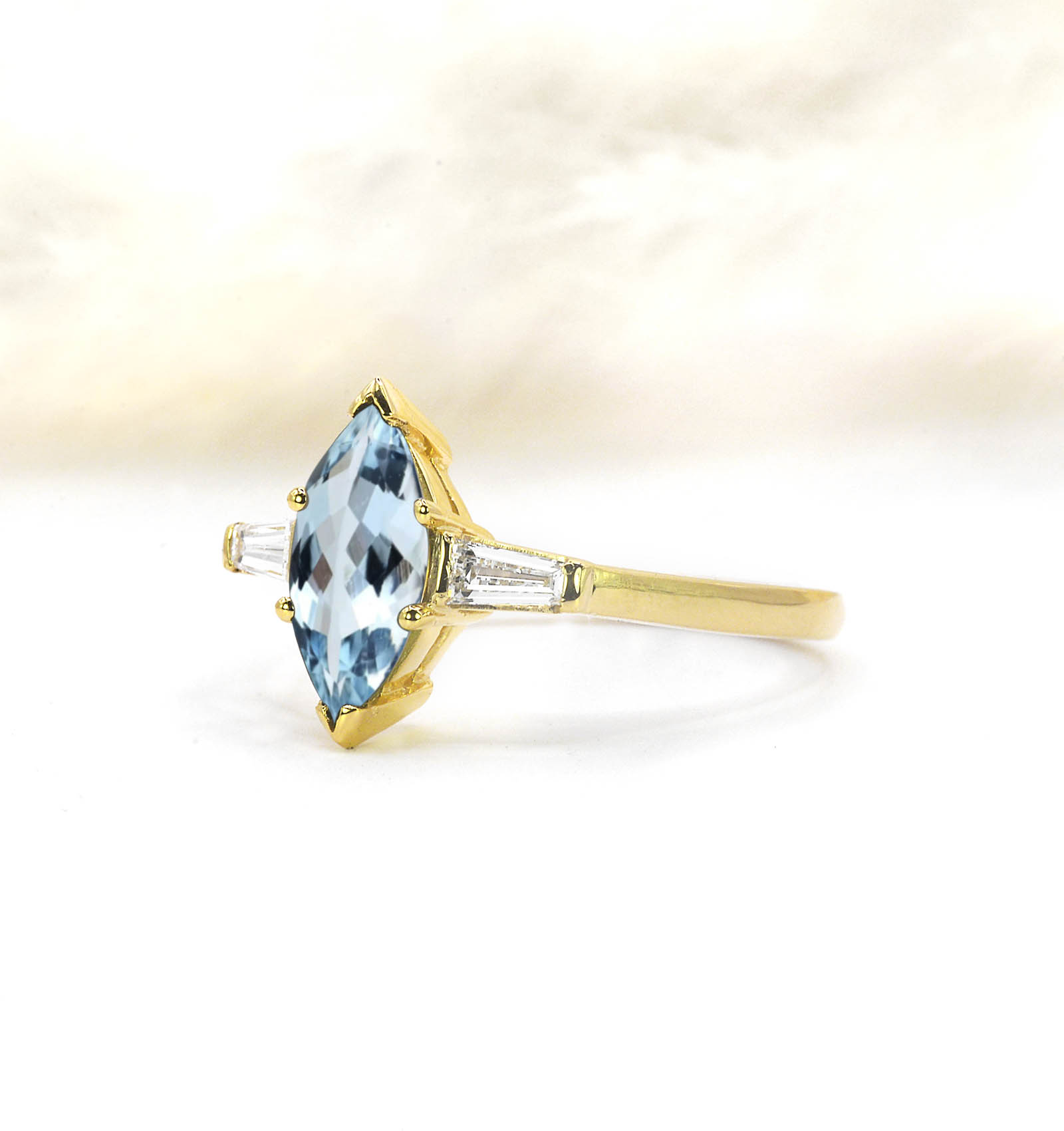 aquamarine engagement ring