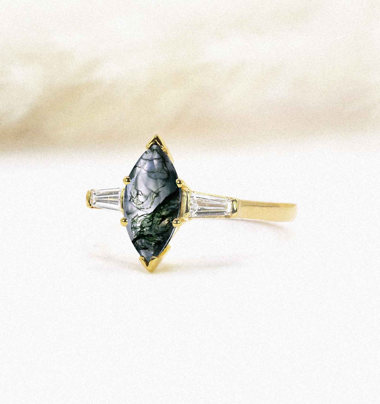 moss agate stimulant ring