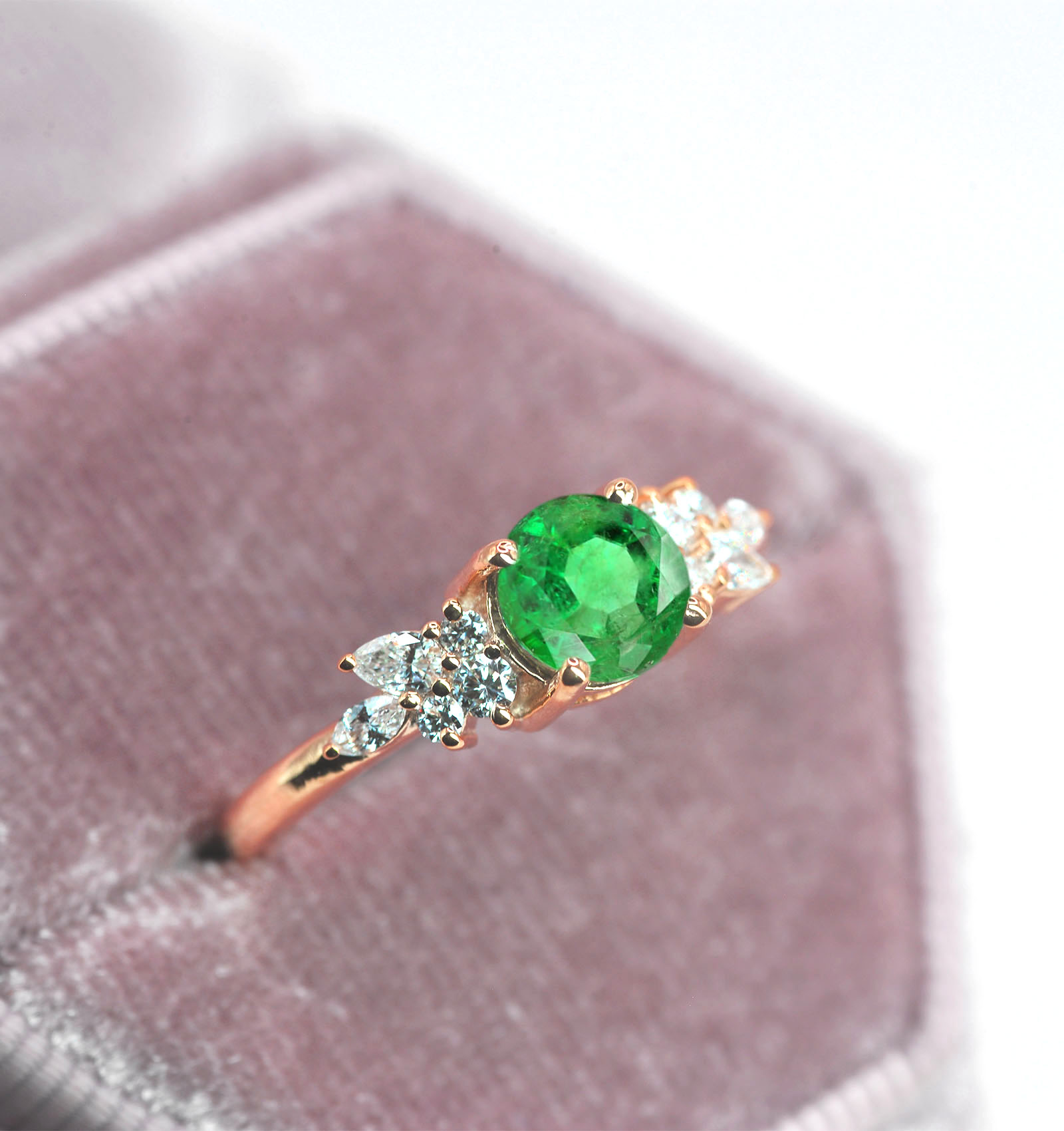 emerald bespoke gift ring