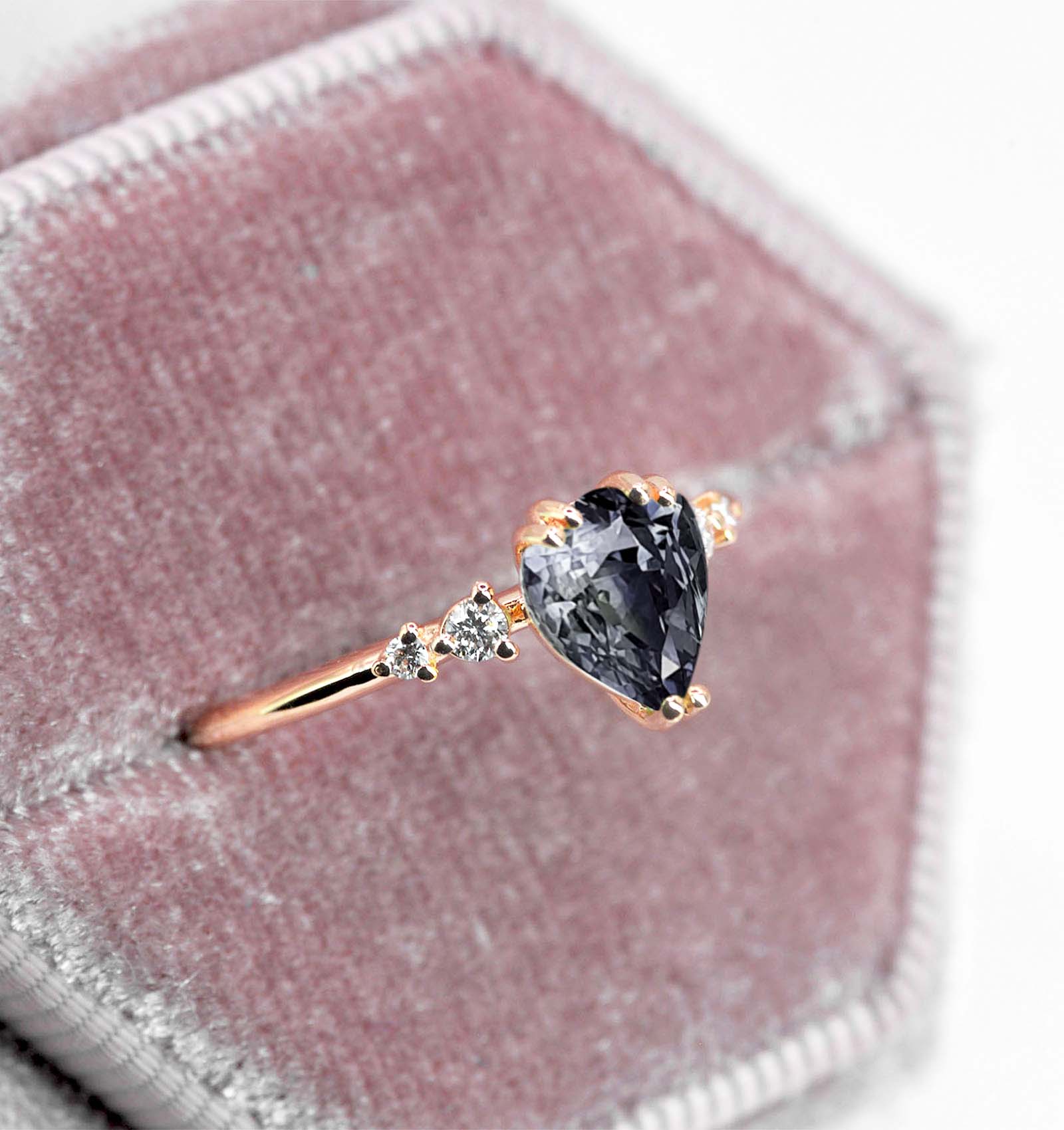 grey moissanite stimulant vintage ring