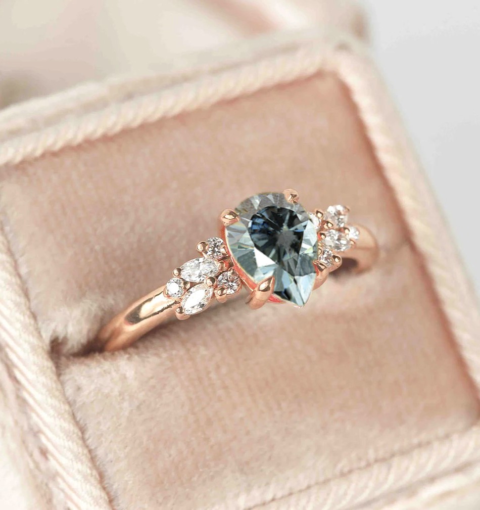 Grey moissanite cluster engagement ring - Image 5