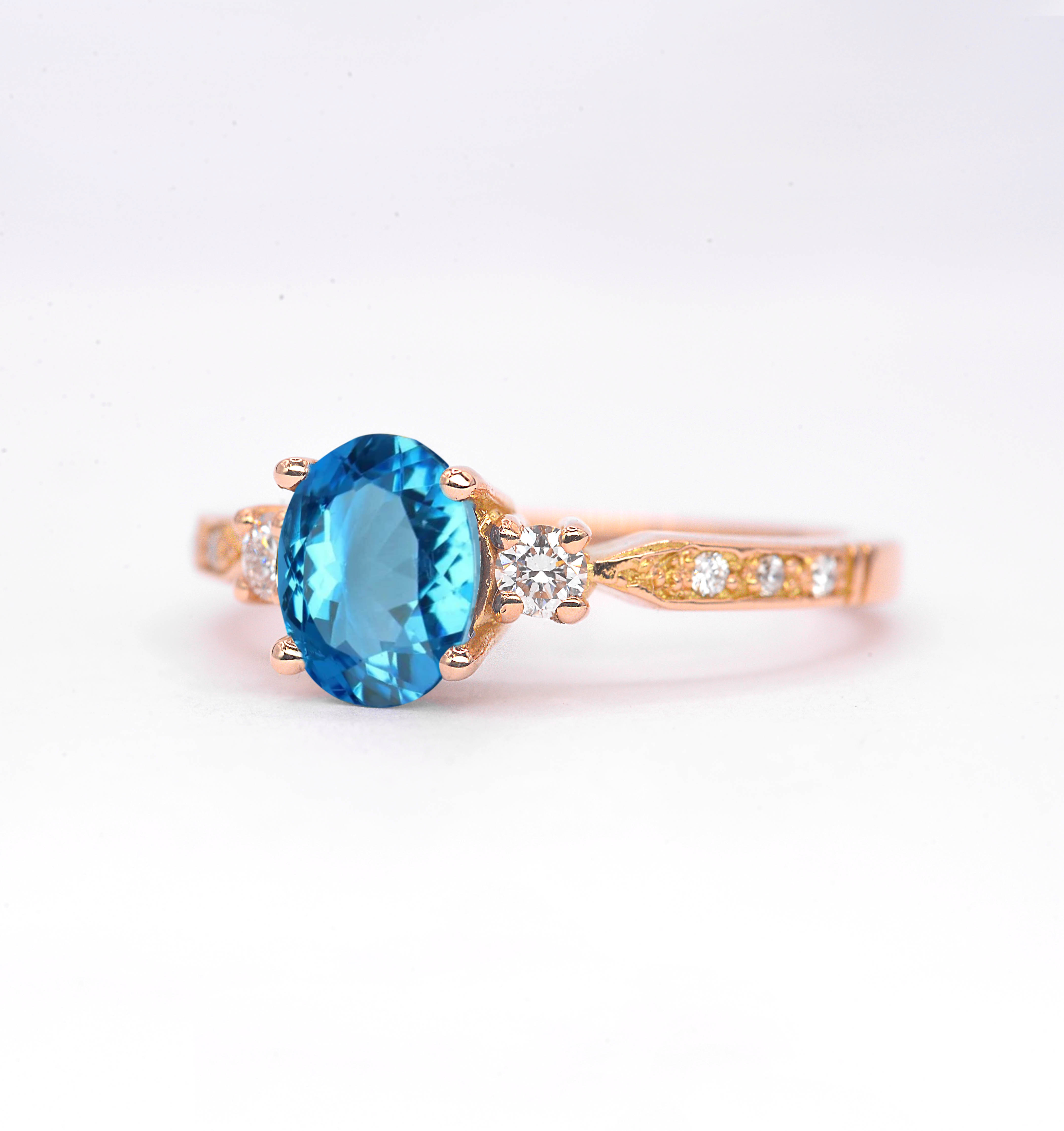 Oval blue topaz ring for her - Image 4