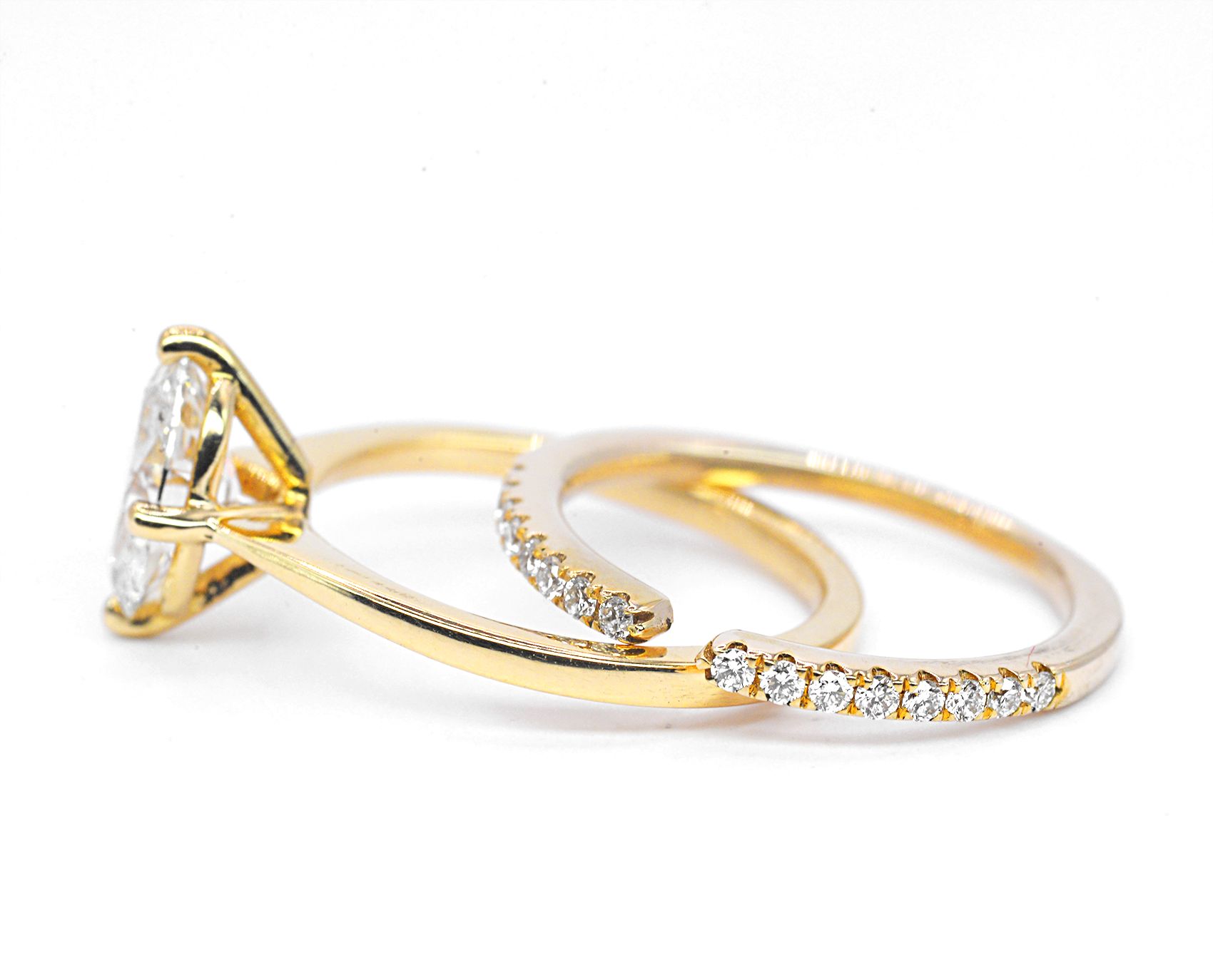 oval lab grown diamond ring set