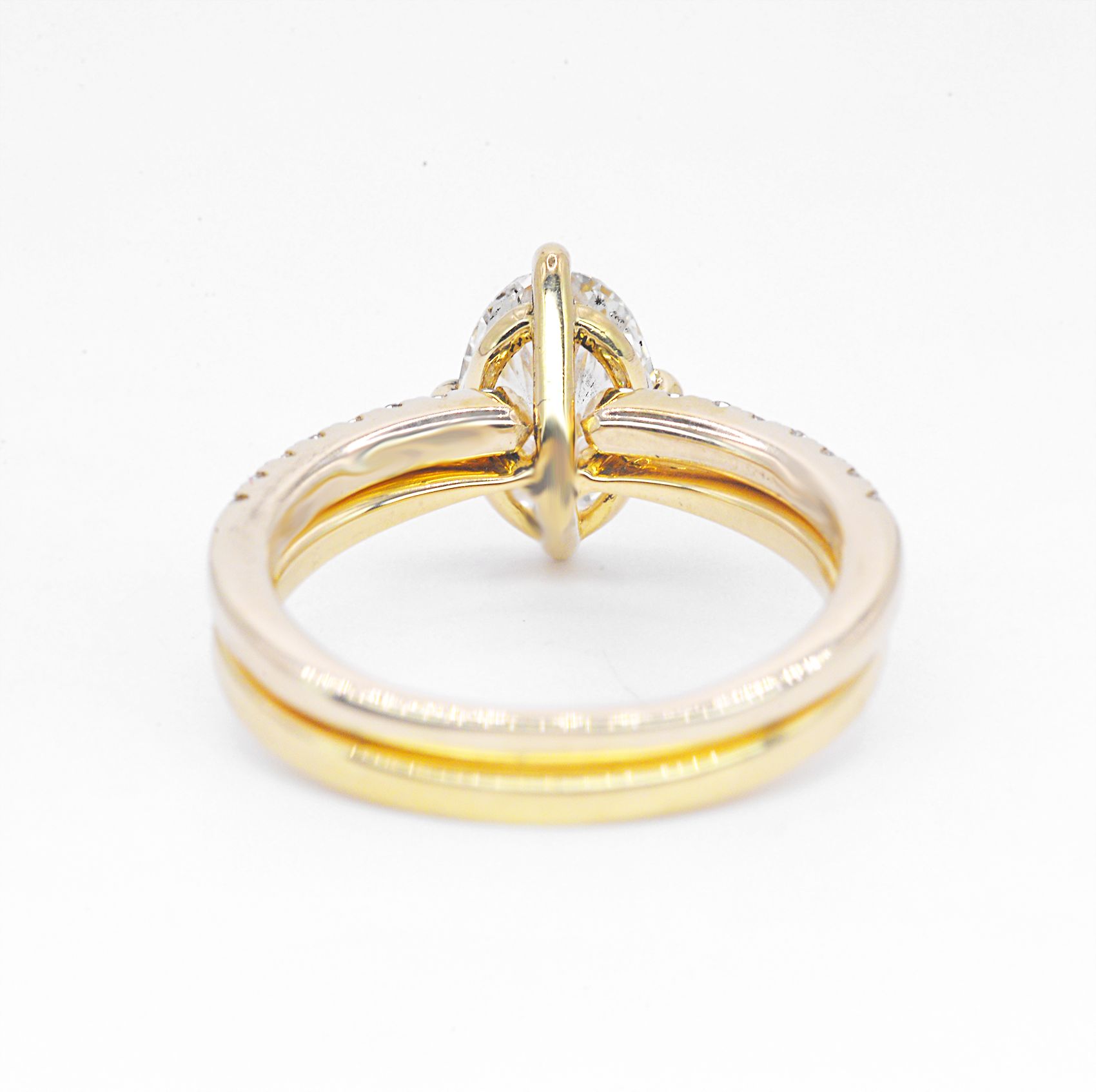 oval lab grown diamond ring set